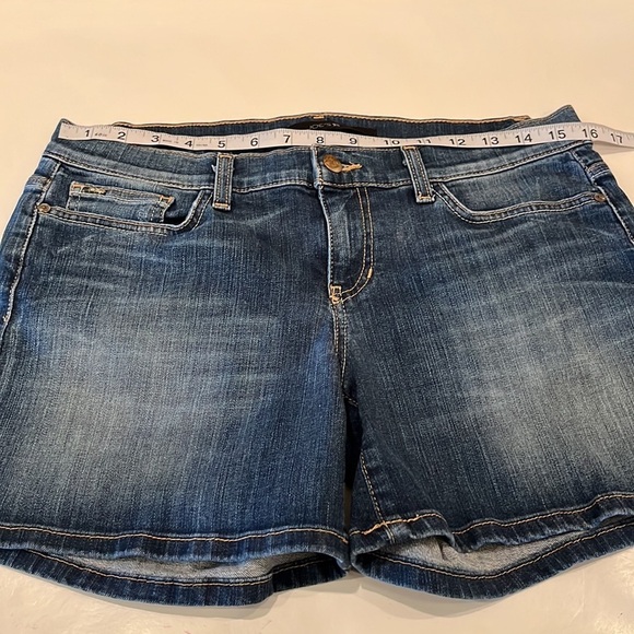 Joe’s Jeans 5” Inseam Mid Rise Shorts Size 29 - Picture 4 of 16